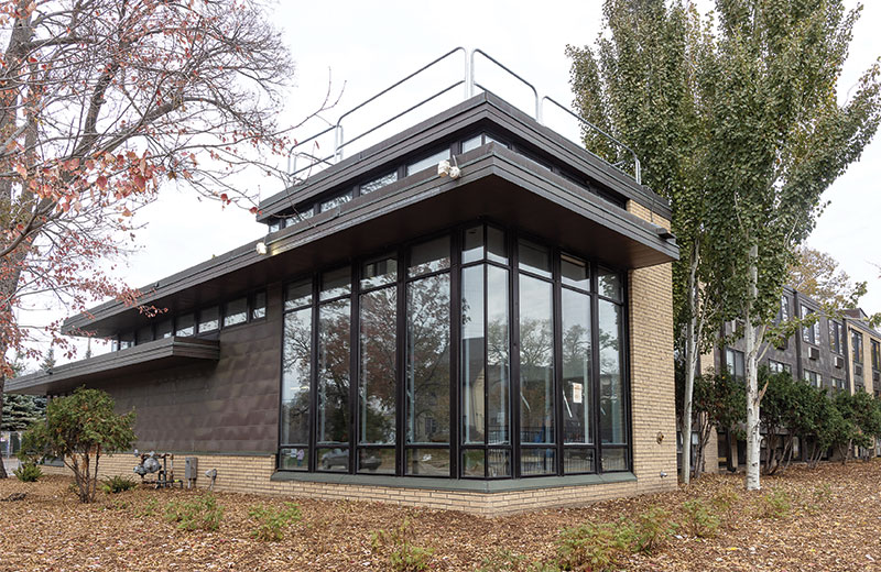 dinkytown housing building